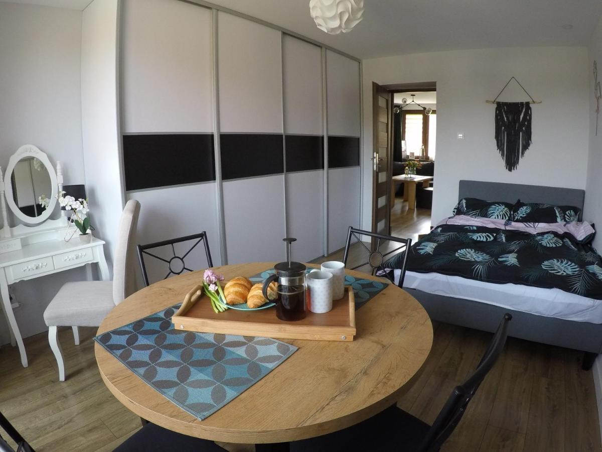 شقة اوسترزوكي دولن  في Apartament Bieszczady المظهر الخارجي الصورة